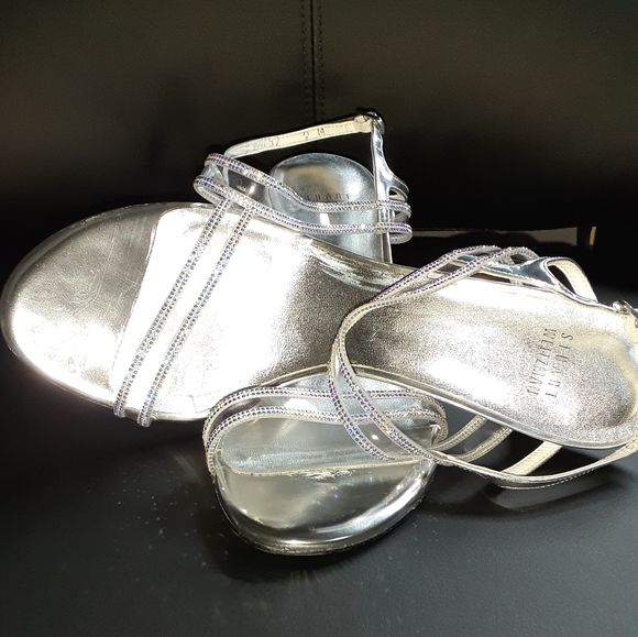 Shoes - Picture 2 of 3